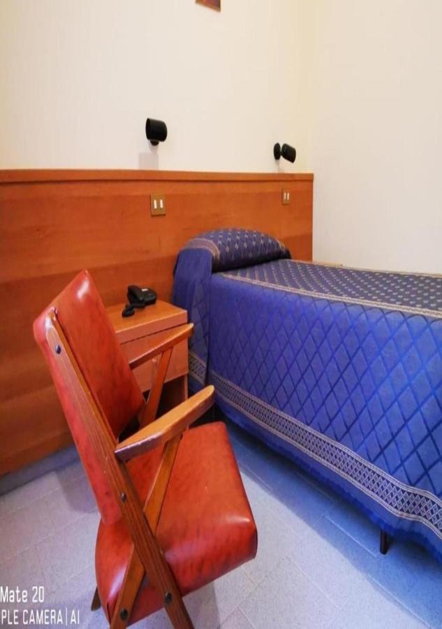 Suore Concezioniste Missionarie - Carmen Salles Roma Bed & Breakfast Ngoại thất bức ảnh