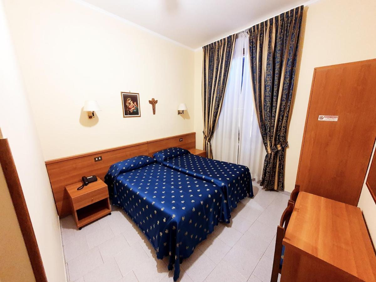 Suore Concezioniste Missionarie - Carmen Salles Roma Bed & Breakfast Ngoại thất bức ảnh