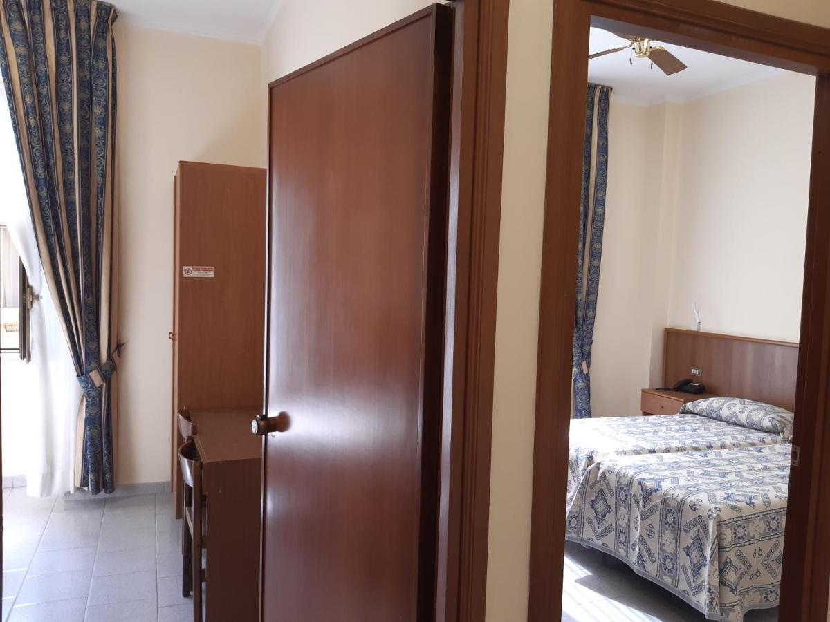 Suore Concezioniste Missionarie - Carmen Salles Roma Bed & Breakfast Ngoại thất bức ảnh