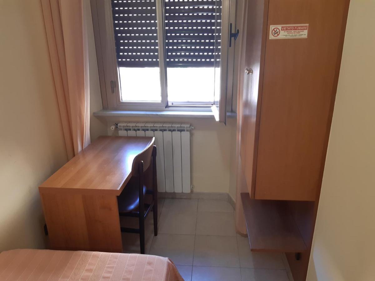 Suore Concezioniste Missionarie - Carmen Salles Roma Bed & Breakfast Ngoại thất bức ảnh